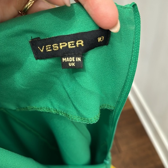 Excellent condition formal dress - Picture 4 of 4